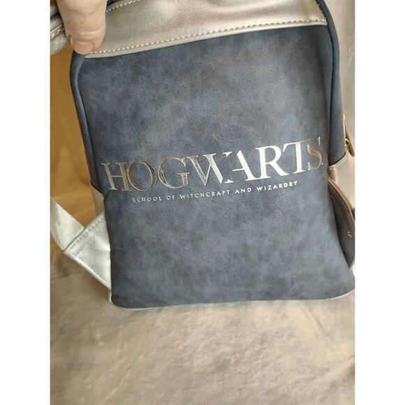 Hogwarts Castle Mini Backpack - Picture 2 of 6